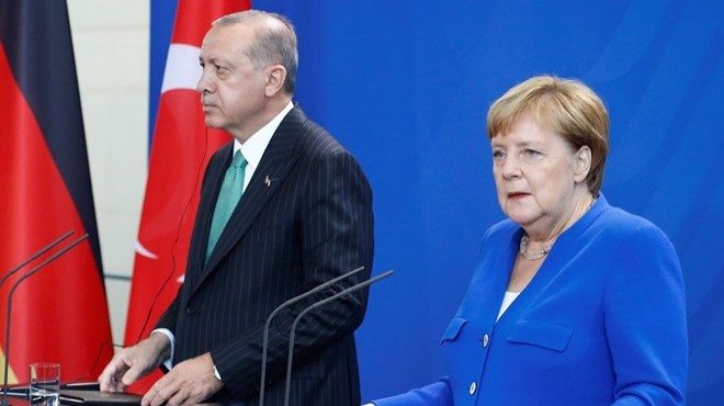 Erdoğan dan Merkel ile kritik görüşme