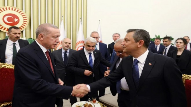 Erdoğan ve Özel Meclis te bir araya geldi