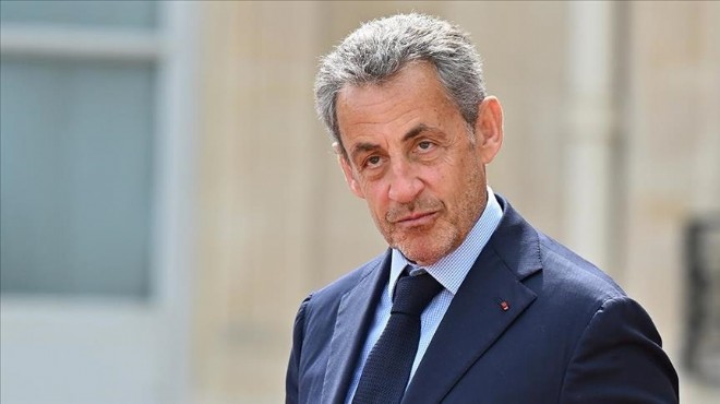 Eski Fransa Cumhurbaşkanı Sarkozy e hapis cezası