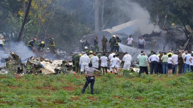 Facia: Küba da yolcu uçağı düştü