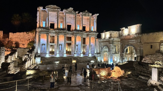 Gençlere ücretsiz Efes turu!
