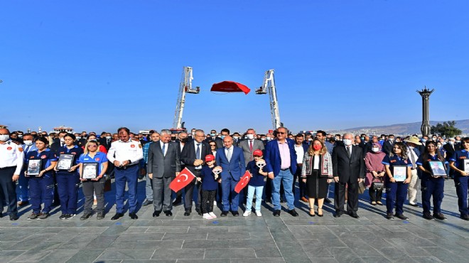  Hem İzmir’e hem de ülkemize umut olmayı başardık 