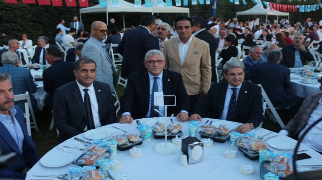İYİ Parti İzmir iftarda buluştu… Çıray, Dervişoğlu ve Kırkpınar dan  23 Haziran  mesajları!