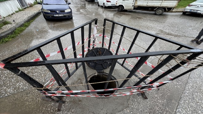 İş yerlerini su basan esnaf çözümü kendi buldu!