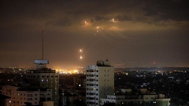 İsrail ordusu Gazze yi vurdu
