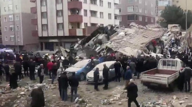 İstanbul da can pazarı: 8 katlı bina çöktü