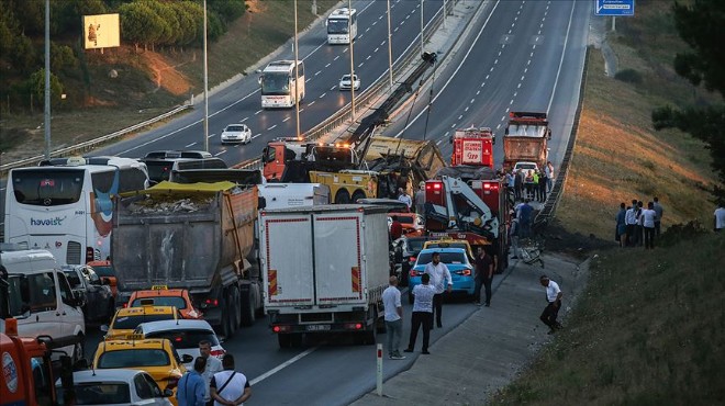 İstanbul Havalimanı yolunu kapatan kaza!