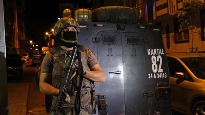 İstanbul da terör örgütlerine eş zamanlı operasyon!