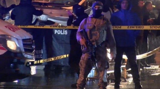 İstiklal Caddesi nde polisle çatışma: Ölü ve yaralılar var