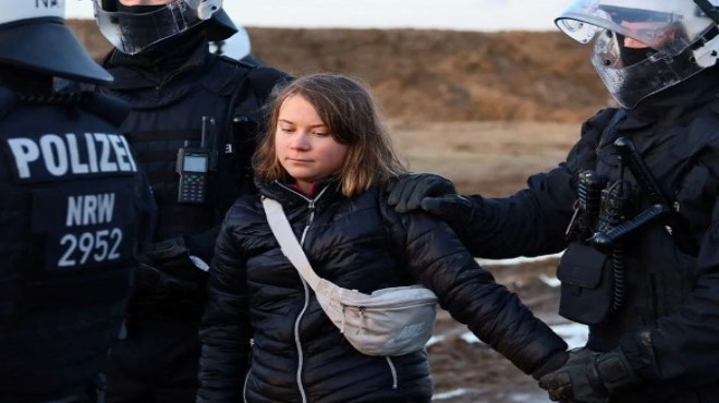 İsveçli aktivist Greta Thunberg gözaltına alındı