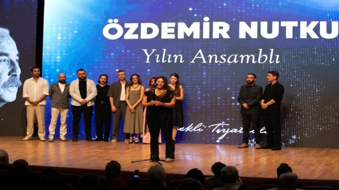 İzBBŞT, Özdemir Nutku Tiyatro Ödülleri'nden dört ödülle döndü