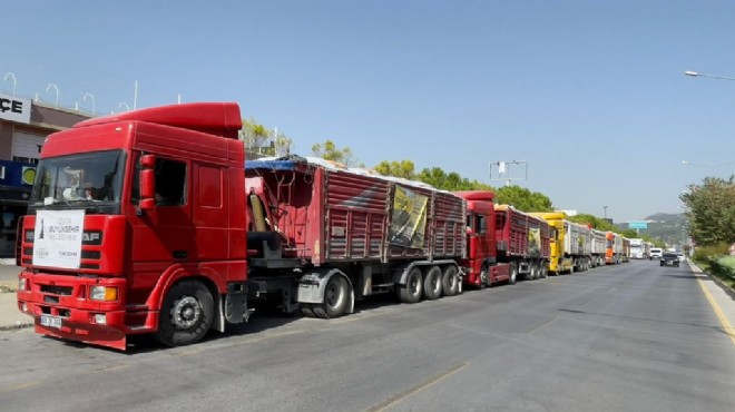 İzmir Büyükşehir’den Muğla’da yangından etkilenen üreticilere 350 ton kuzu büyütme yemi