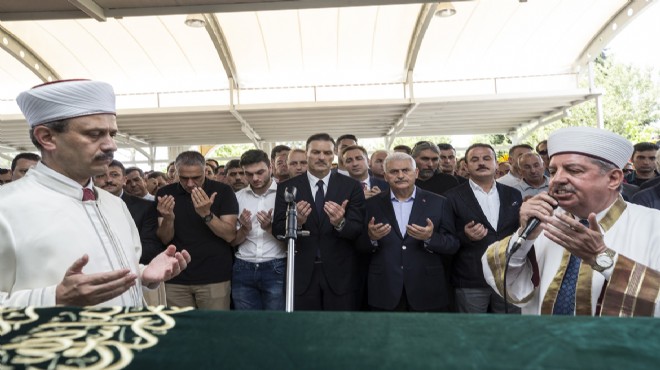 AK Parti İzmir Milletvekili Alpay Özalan ın acı günü: Babaya veda...