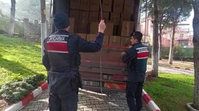 İzmir de 2 milyon kaçak makaron ele geçirildi
