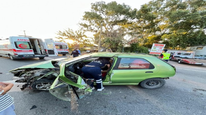 İzmir de 2 otomobil çarpıştı: 1 ölü, 1 yaralı