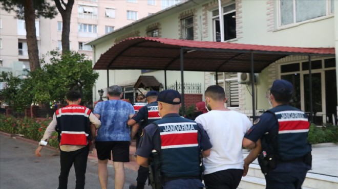 İzmir de 3 FETÖ şüphelisi yurt dışına kaçarken yakalandı