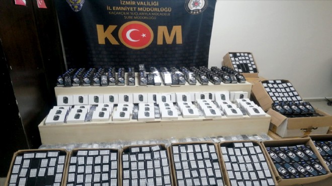 İzmir de 3 bin 810 kaçak cep telefonu ele geçirildi