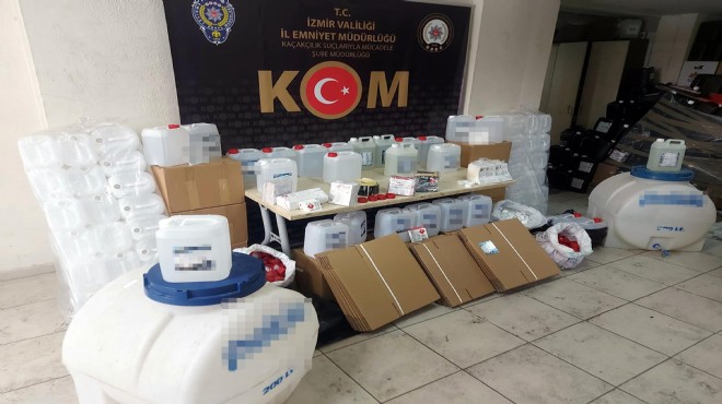 İzmir de 30 ton sahte etil alkol ele geçirildi: 8 gözaltı