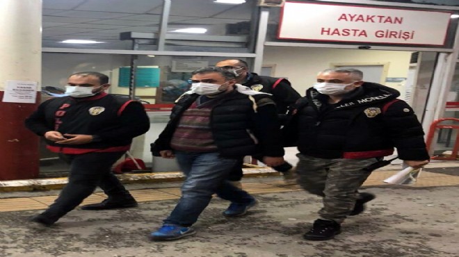 İzmir de 35 adrese  FETÖ  baskını: İhraç emniyet müdürü de yakalandı