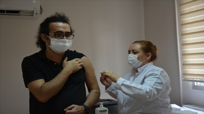 İzmir de Kovid-19 aşısı denemelerine başlandı