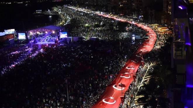İzmir de Cumhuriyet kutlamalarında o 4 programa pandemi seti!