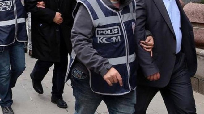 İzmir de FETÖ baskını: 6 gözaltı