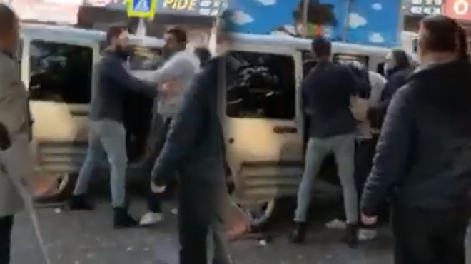 İzmir de İYİ Parti standına çirkin saldırı!