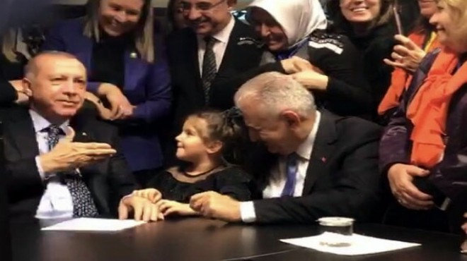 İzmir de Minik Belinay ile Cumhurbaşkanı Erdoğan ın gülümseten diyaloğu