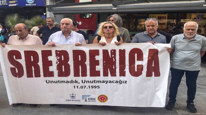 İzmir'de Srebrenitsa Soykırımı'nda hayatını kaybedenler anıldı