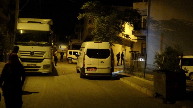 İzmir de akrabalar arasında silahlı kavga: 4 yaralı