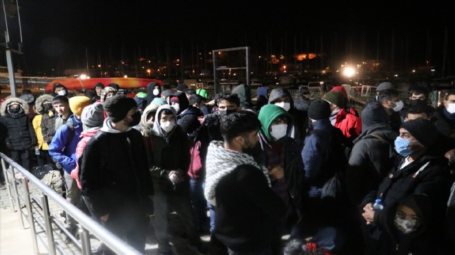 İzmir de arızalı tekneye operasyon: 109 hayat kurtarıldı!
