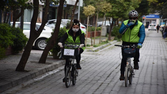 İzmir de bisiklet tutkunları iyilik taşıyor