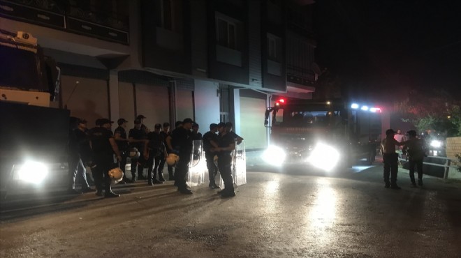 İzmir de cinayet zanlılarının evinde  şüpheli  yangın