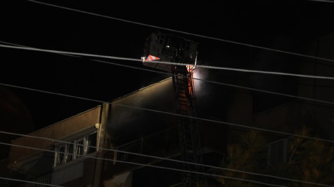 İzmir de  çöp evde  çıkan yangında bir kişi öldü