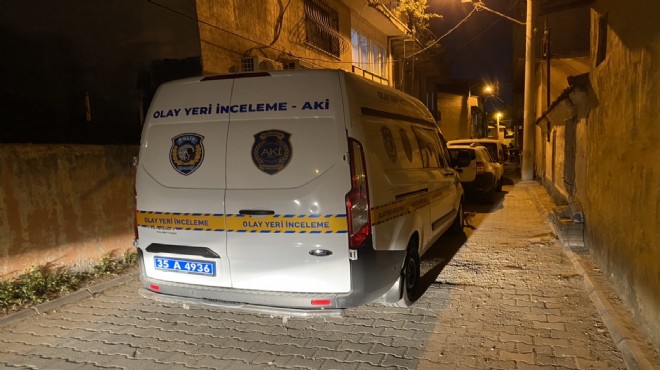 İzmir de dehşet: Kötü koku ihbarına gelen polis cesetle karşılaştı!