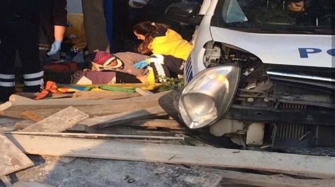 İzmir de feci kaza: 1 ölü, 1’i polis 2 yaralı