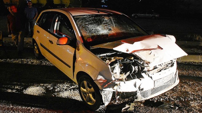 İzmir de feci kaza: 1 ölü, 6 yaralı