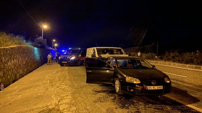 İzmir de feci kaza: 4 ü çocuk 9 yaralı
