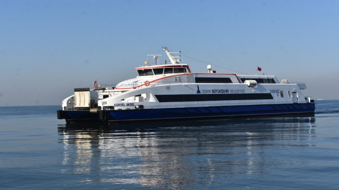İzmir de iki feribot için açılan isim anketinde  Fethi Sekin  tartışması!
