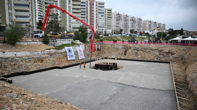 İzmir de iki okul binasının temeli atıldı