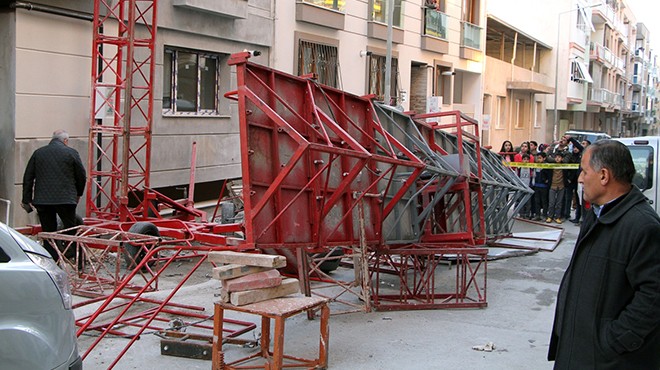 İzmir deki inşaatta iskele dehşeti: 1 ölü, 1 yaralı