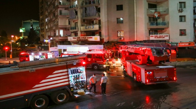 İzmir de iş yerinde yangın paniği!