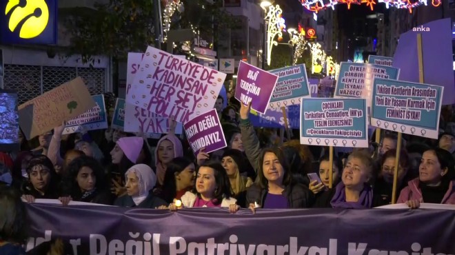İzmir de kadınlardan gece yürüyüşü!