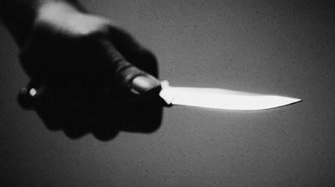 İzmir de  koca  dehşet: Evde bıçakla saldırdı!