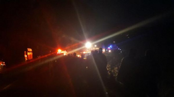 İzmir de korkunç kaza! Minibüs uçuruma yuvarlandı: 3 ölü