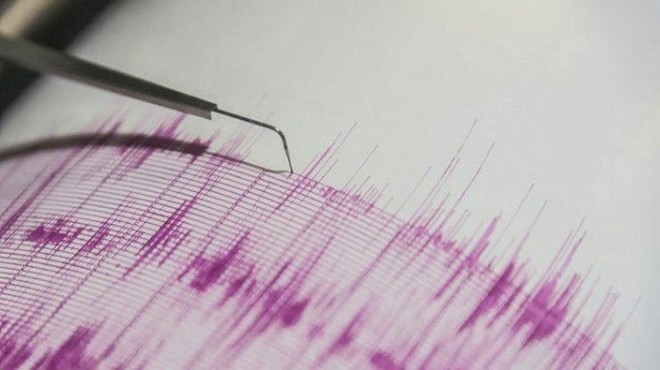 İzmir de korkutan artçı deprem