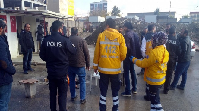 İzmir de paralarını alamayan işçiler intihara kalkıştı