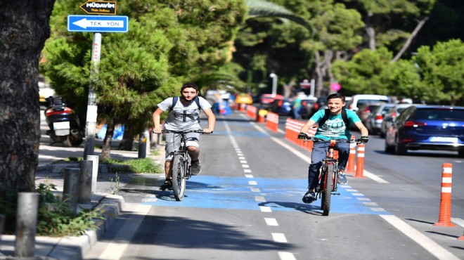İzmir de pedal devrimi: Yeni yollar kapıda, filoya 100 bisiklet daha!