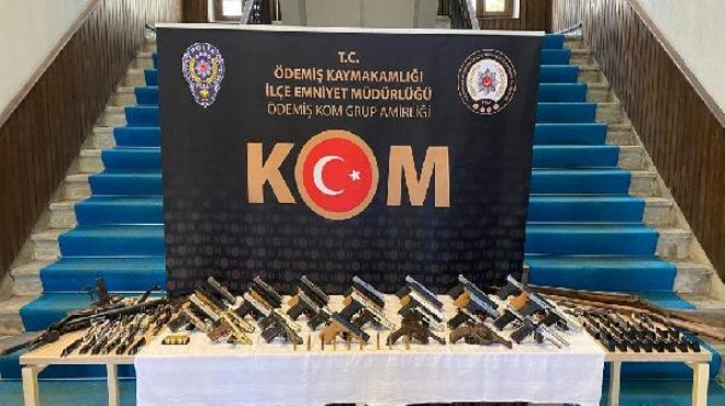 İzmir de silah kaçakçılarına operasyon