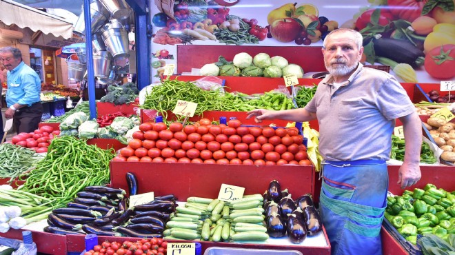 İzmir de sofralar sebzelerle renkleniyor